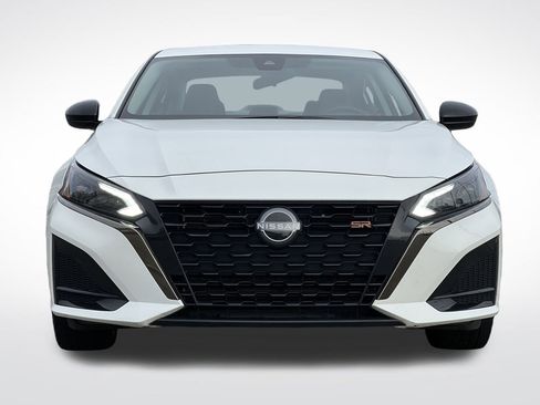 Used 2024 Nissan Altima 2.5 SR image 34