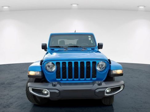 Used 2021 Jeep Gladiator Sport AWD/4WD image 4