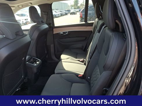 Certified 2025 Volvo XC90 B6 Core image 11