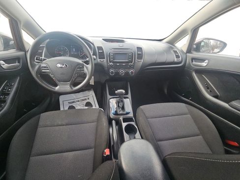 Used 2018 Kia Forte LX w/ LX Rear Camera Package image 9