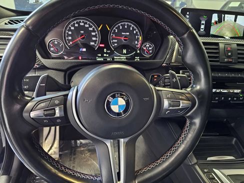 Used 2019 BMW M4 Coupe w/ Competition Package RWD image 15