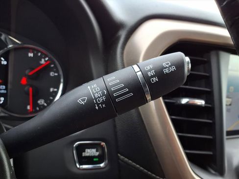 Used 2018 GMC Acadia Denali w/ Technology Package image 18