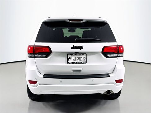 Used 2022 Jeep Grand Cherokee Laredo X image 7