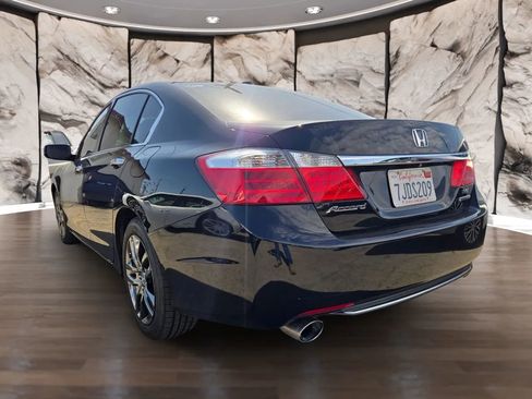 Used 2015 Honda Accord Touring image 7