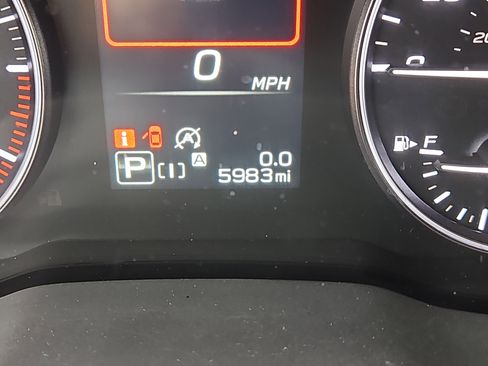 Certified 2025 Subaru Crosstrek 2.0i Premium image 6