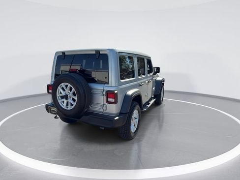 Used 2023 Jeep Wrangler Unlimited Sport w/ Sun And Sound Package AWD/4WD image 8