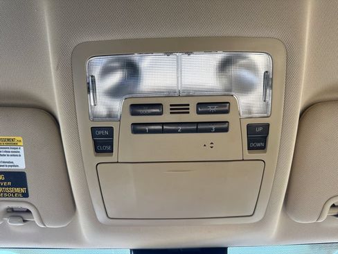 Used 2018 Toyota Highlander Limited AWD/4WD image 27