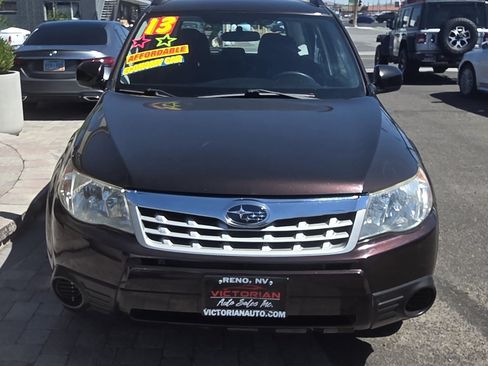 Used 2013 Subaru Forester 2.5X w/ Alloy Wheel Pkg AWD/4WD image 2