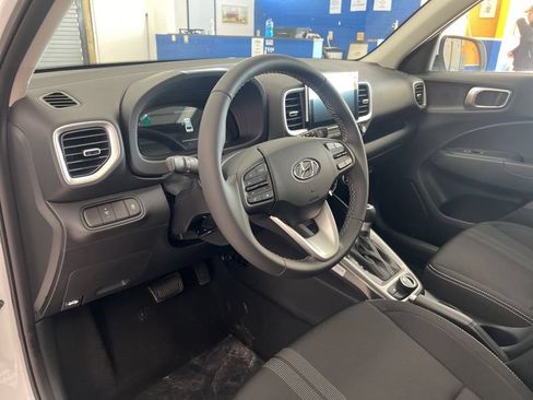 New 2026 Hyundai Venue SEL FWD image 19