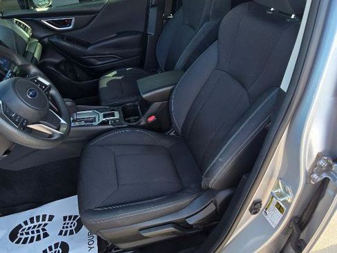 Used 2021 Subaru Forester AWD/4WD image 9