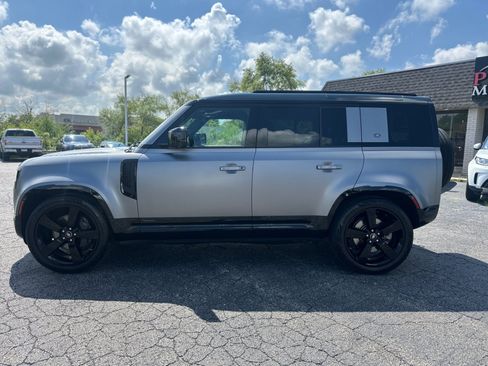 Used 2021 Land Rover Defender 110 X-Dynamic HSE AWD/4WD image 2