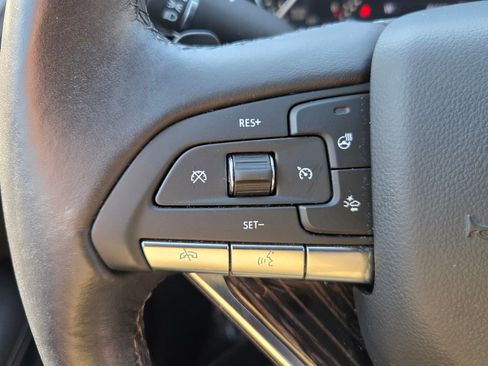 Used 2022 Cadillac XT6 Premium Luxury image 27