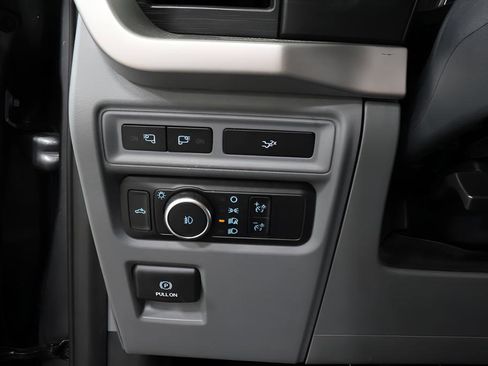 Used 2022 Ford F150 XLT w/ Equipment Group 302A High AWD/4WD image 18
