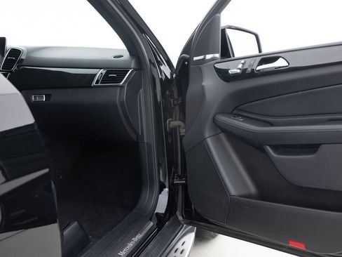 Used 2019 Mercedes-Benz GLE 400 4MATIC image 28