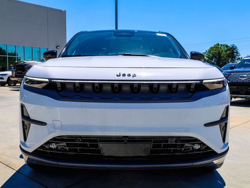 New 2025 Jeep Wagoneer S Launch Edition AWD/4WD image 3