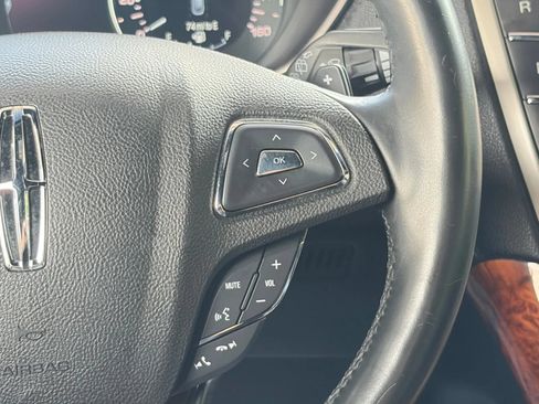 Used 2016 Lincoln MKX Reserve w/ Technology Package AWD/4WD image 30