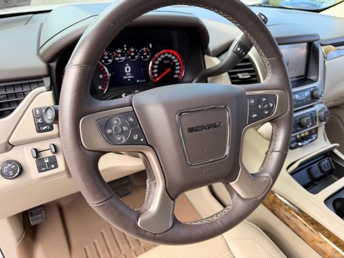 Used 2016 GMC Yukon Denali w/ Open Road Package AWD/4WD image 16