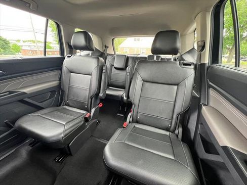 Used 2021 Volkswagen Atlas SEL R-Line AWD/4WD image 18