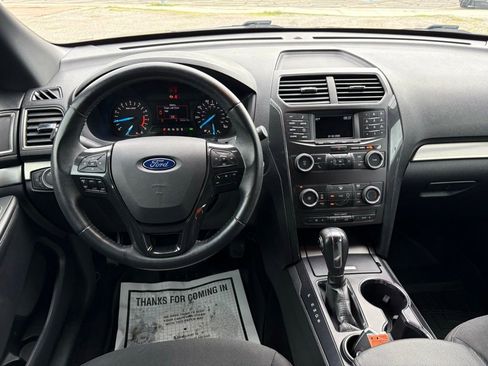 Used 2019 Ford Explorer XLT FWD image 29