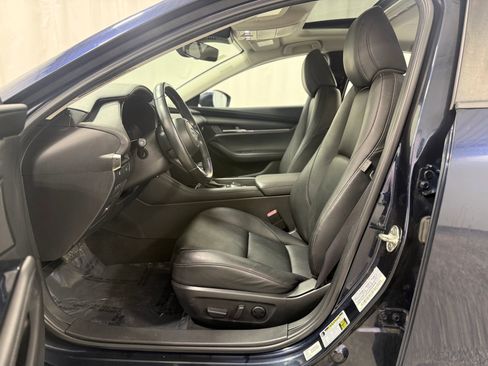 Used 2021 MAZDA MAZDA3 s image 13