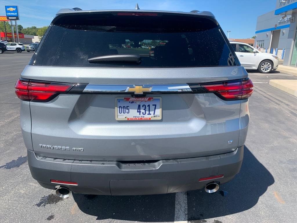 Used 2023 Chevrolet Traverse LT w/ LT Premium Package AWD/4WD image 4