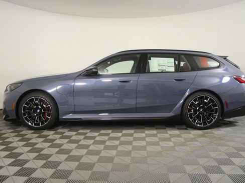 New 2027 BMW M5 Touring AWD/4WD image 6