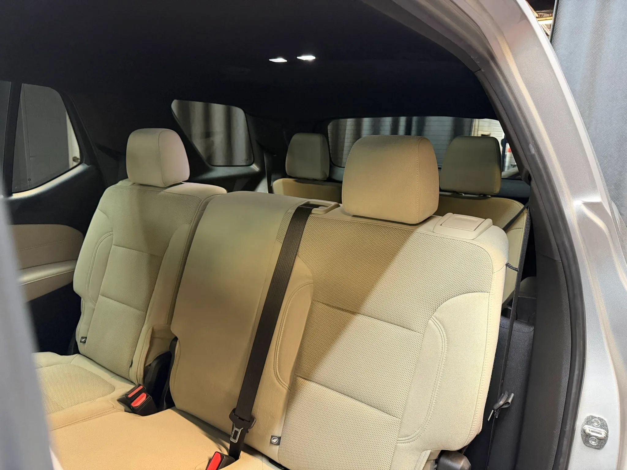 Used 2022 Chevrolet Traverse LS AWD/4WD image 19