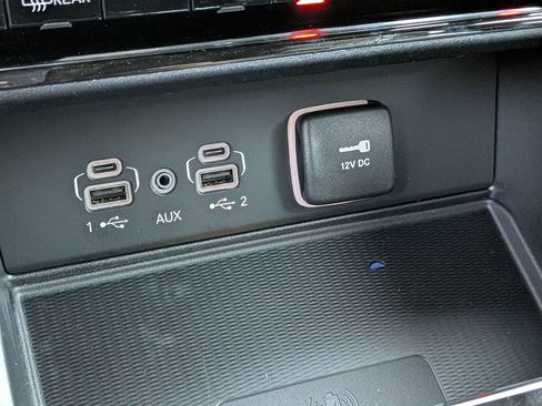 New 2025 Jeep Grand Cherokee Altitude image 28