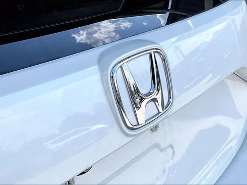 Used 2017 Honda Civic EX-L image 21