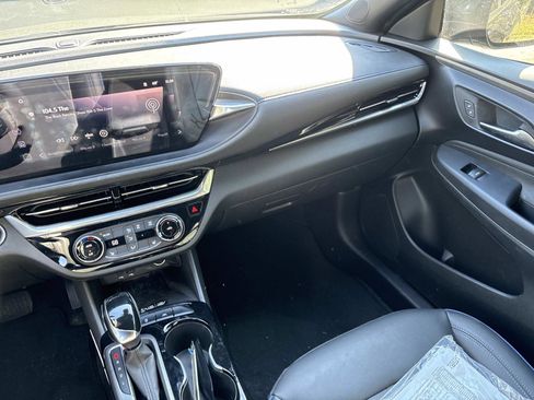 Used 2024 Buick Envista Sport Touring w/ Convenience I Package image 24