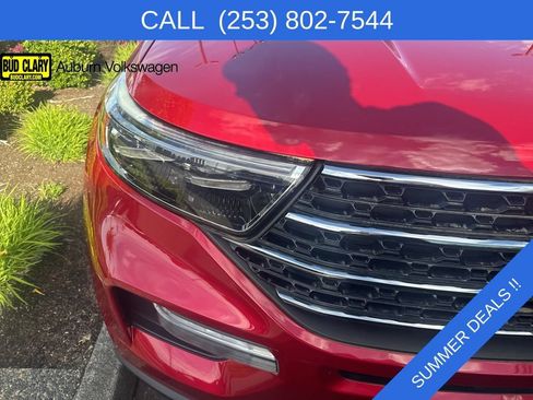 Used 2020 Ford Explorer XLT w/ Equipment Group 202A AWD/4WD image 13
