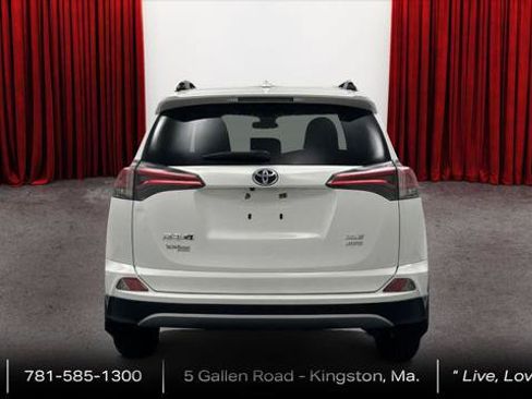 Certified 2018 Toyota RAV4 XLE AWD/4WD image 6