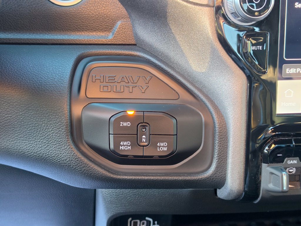 Used 2026 RAM 2500 Tradesman AWD/4WD image 28