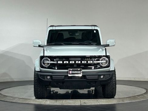 Used 2022 Ford Bronco Outer Banks AWD/4WD image 3