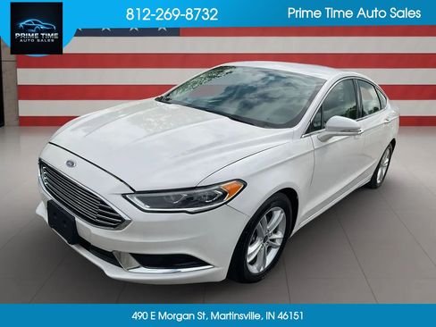 Used 2018 Ford Fusion SE w/ Fusion SE Technology Package FWD image 10
