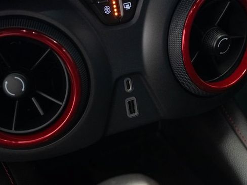 Used 2022 Chevrolet Blazer RS FWD image 11