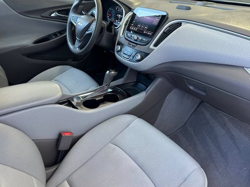 Used 2019 Chevrolet Malibu LS FWD image 15