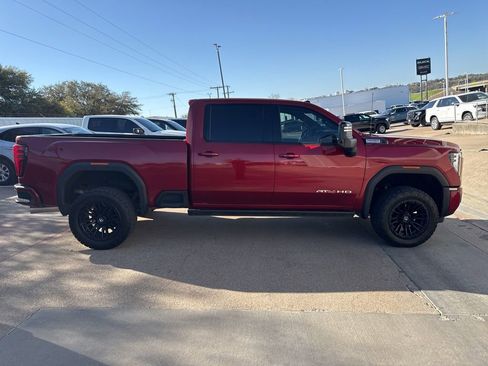 Used 2024 GMC Sierra 2500 AT4 w/ AT4 Premium Plus Package AWD/4WD image 8