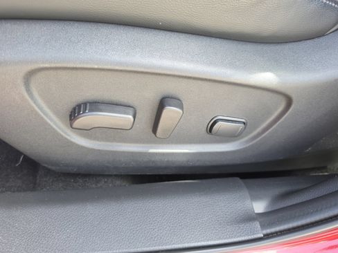 Used 2022 Nissan Rogue Sport SV w/ Technology Package FWD image 22