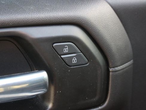 Used 2022 Chevrolet Silverado 1500 LT Trail Boss image 16