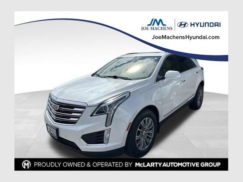 Used 2017 Cadillac XT5 Luxury w/ Driver Awareness Package FWD image 1