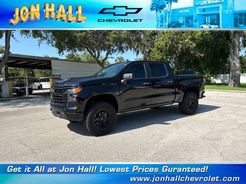 Used 2023 Chevrolet Silverado 1500 Custom Trail Boss w/ Midnight Edition AWD/4WD image 2