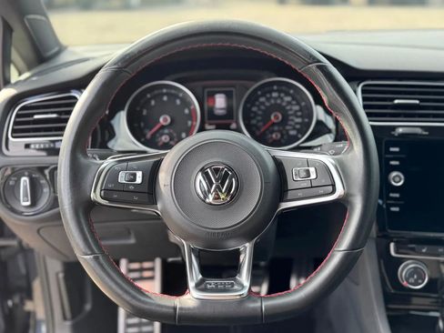 Used 2020 Volkswagen GTI SE FWD image 19