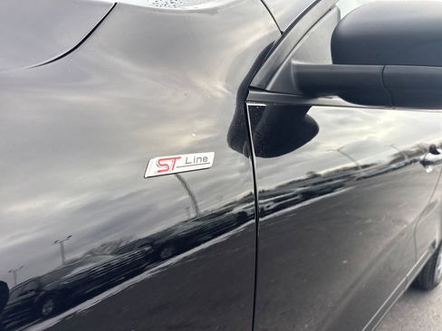 Used 2025 Ford Escape ST-Line w/ Equipment Group 301A image 23