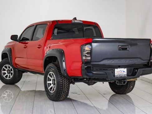 Used 2021 Toyota Tacoma SR5 image 8