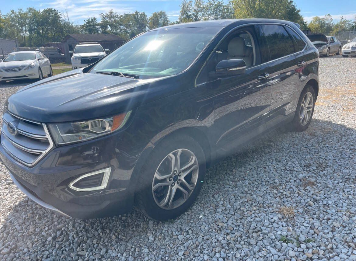 Used 2015 Ford Edge Titanium FWD image 4