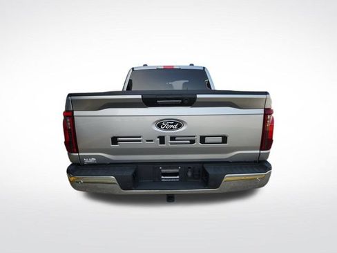 Certified 2024 Ford F150 XLT w/ Mobile Office Package RWD image 7