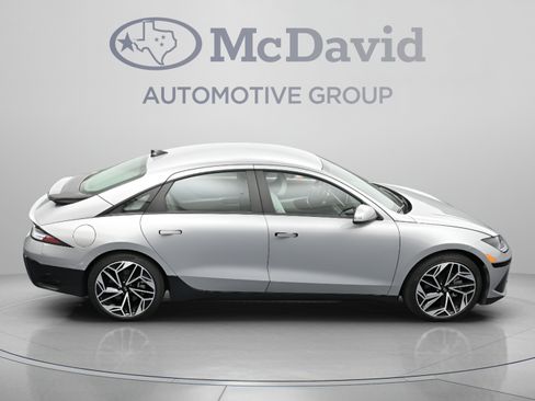 Used 2024 Hyundai Ioniq 6 SEL RWD image 39