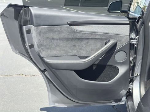 Used 2026 Tesla Model Y AWD image 29