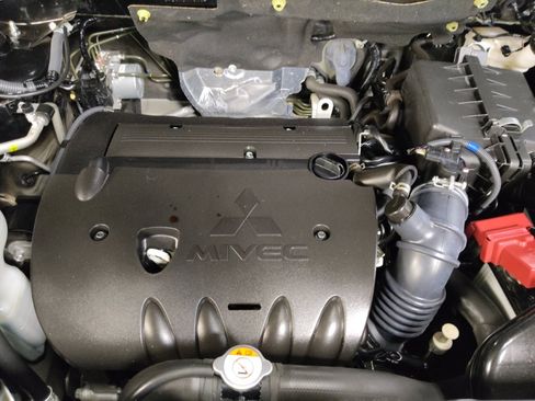 Used 2024 Mitsubishi Outlander Sport SE image 30